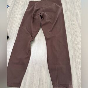 Lululemon wunder under smooth cover